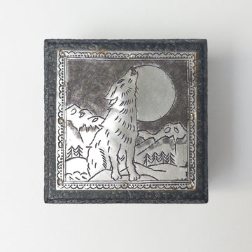 90's Wolf Engraved Trinket Box [VINTAGE]